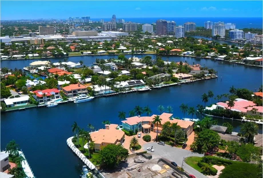 Las Olas Isles, Florida